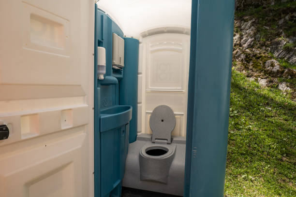 Portable Toilet Options We Offer in La Porte City, IA